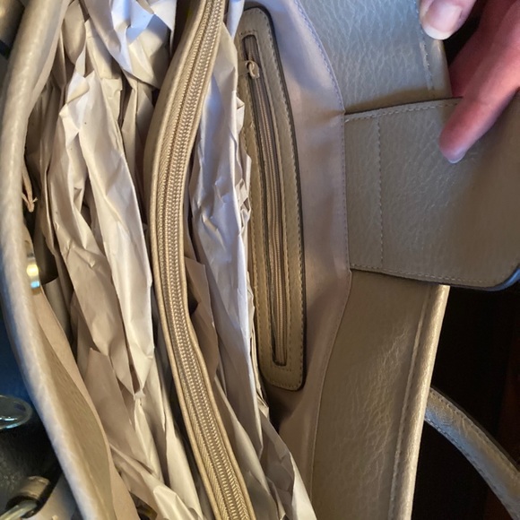 Faux leather handbag - Picture 3 of 4